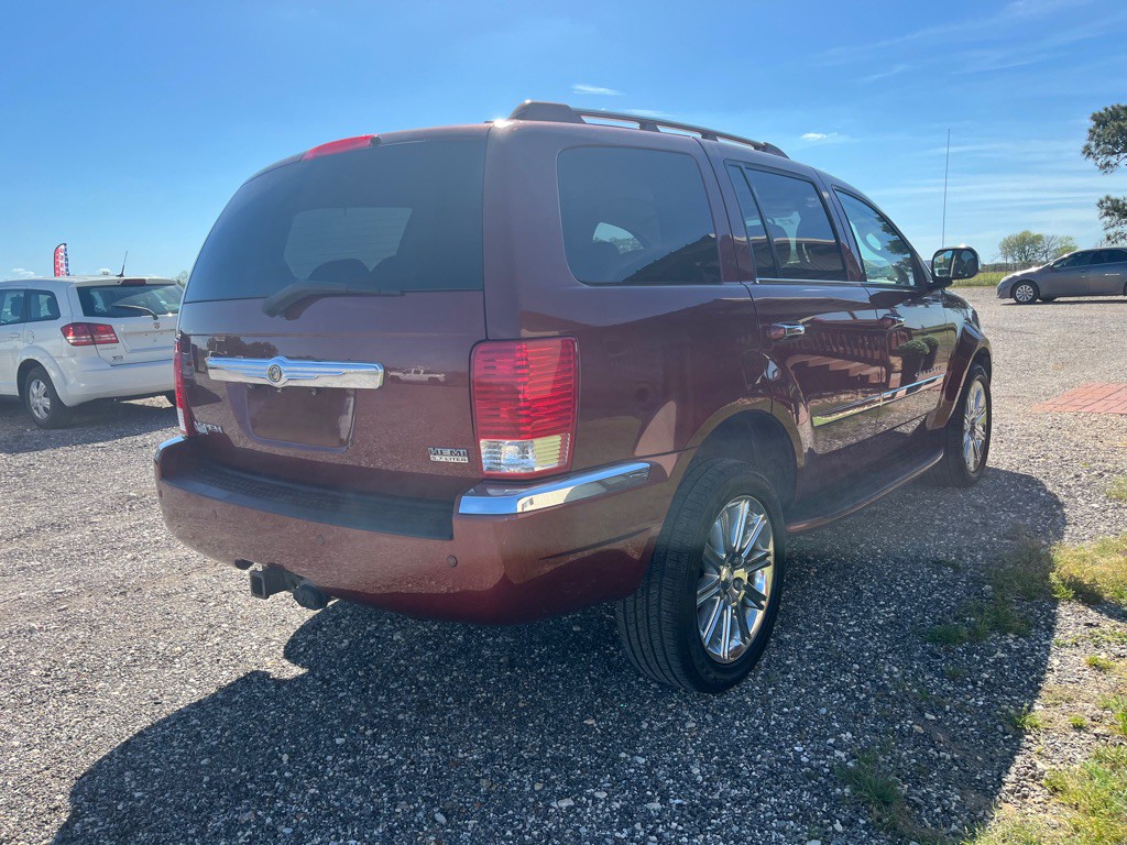 2008 Chrysler Aspen Image 3