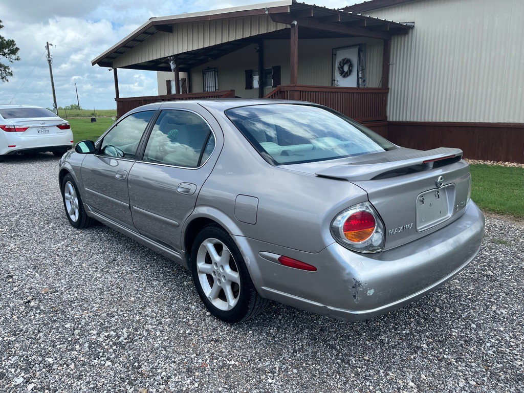 2003 Nissan Maxima Image 4
