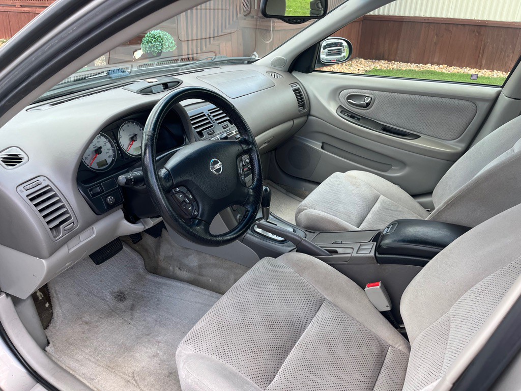 2003 Nissan Maxima Image 5