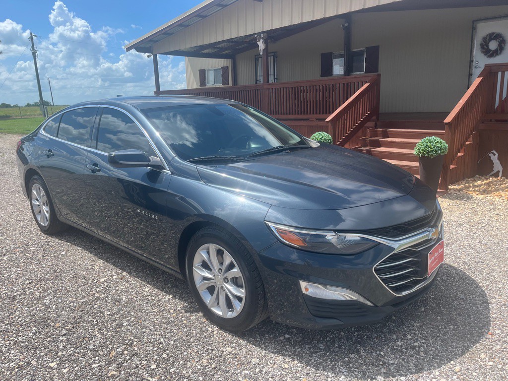 2021 Chevrolet Malibu Image 2
