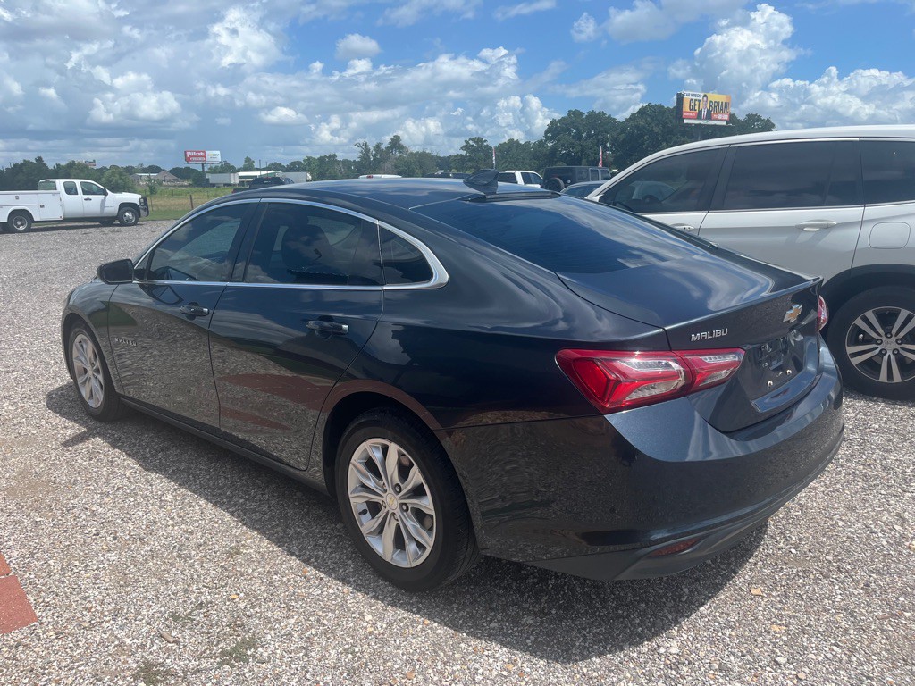2021 Chevrolet Malibu Image 4