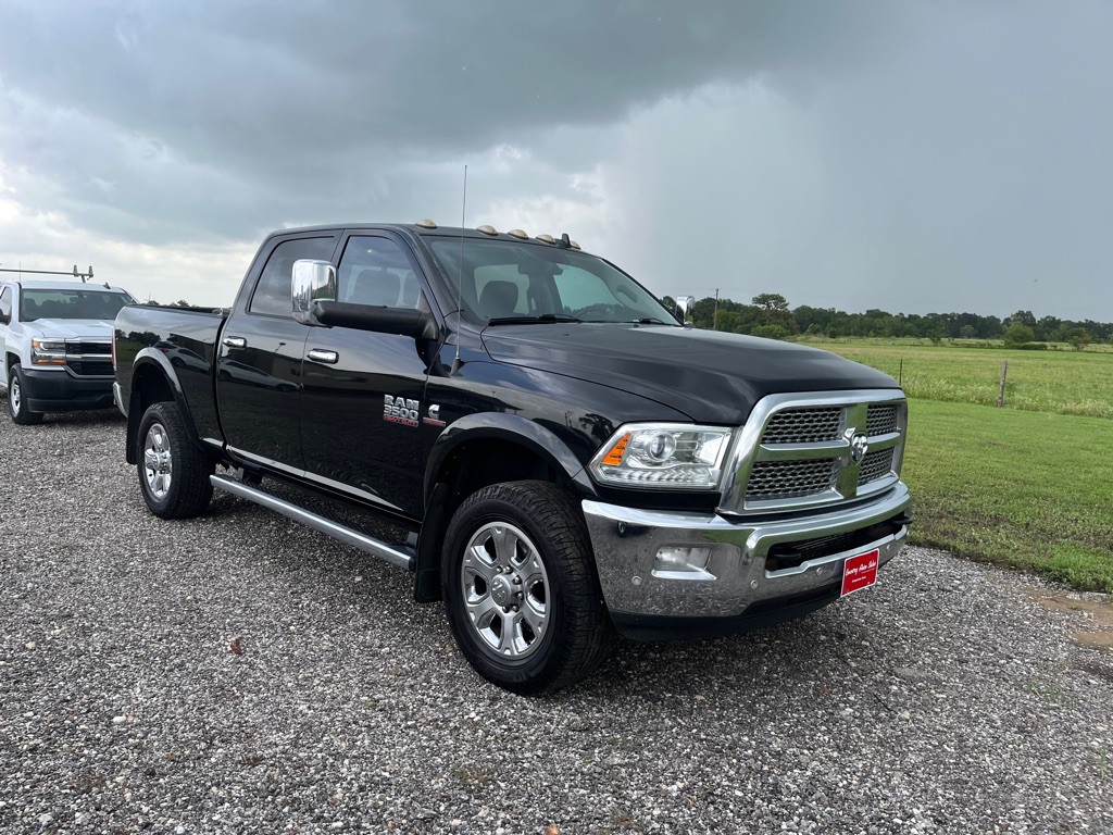 2017 RAM 3500 Image 2