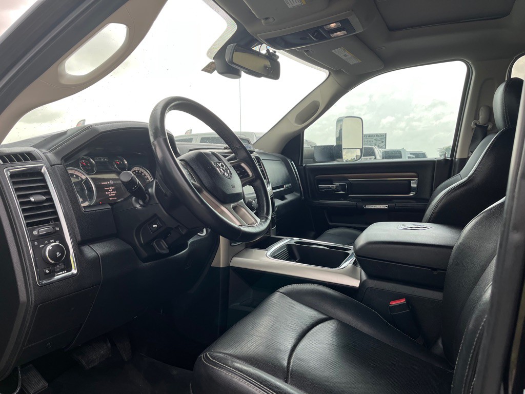 2017 RAM 3500 Image 5
