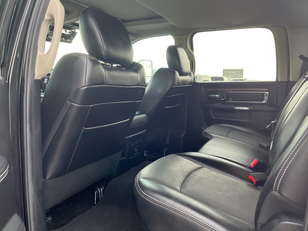 2017 RAM 3500 Image 6