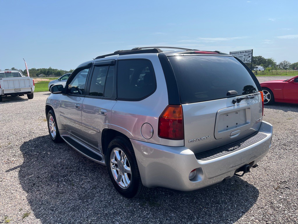 2006 GMC Envoy Image 4