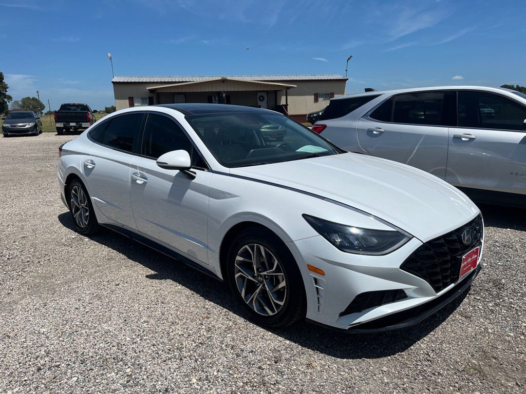 2021 Hyundai Sonata Image 2
