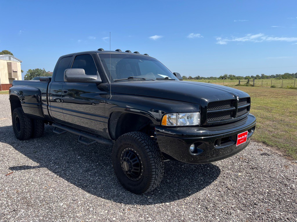 1999 Dodge Ram 3500 Image 2