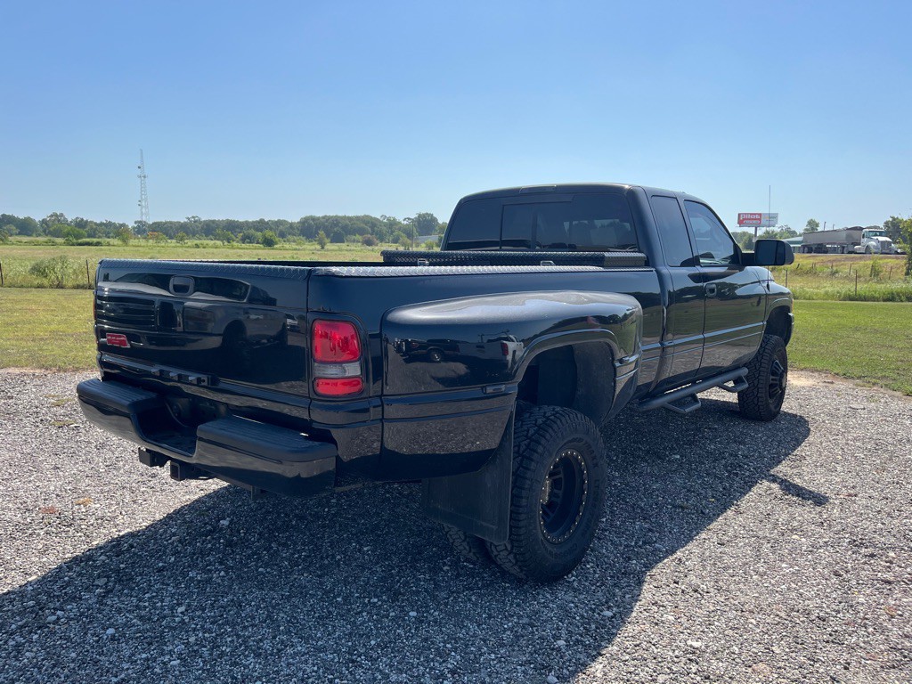 1999 Dodge Ram 3500 Image 3