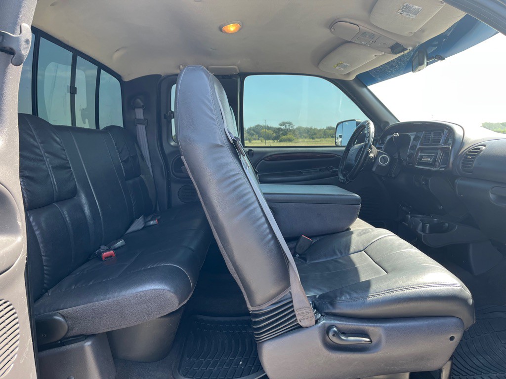 1999 Dodge Ram 3500 Image 8