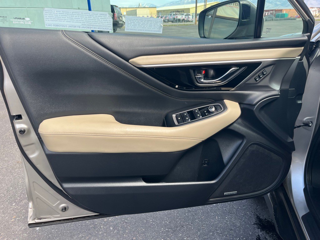 2020 Subaru Outback Image 11