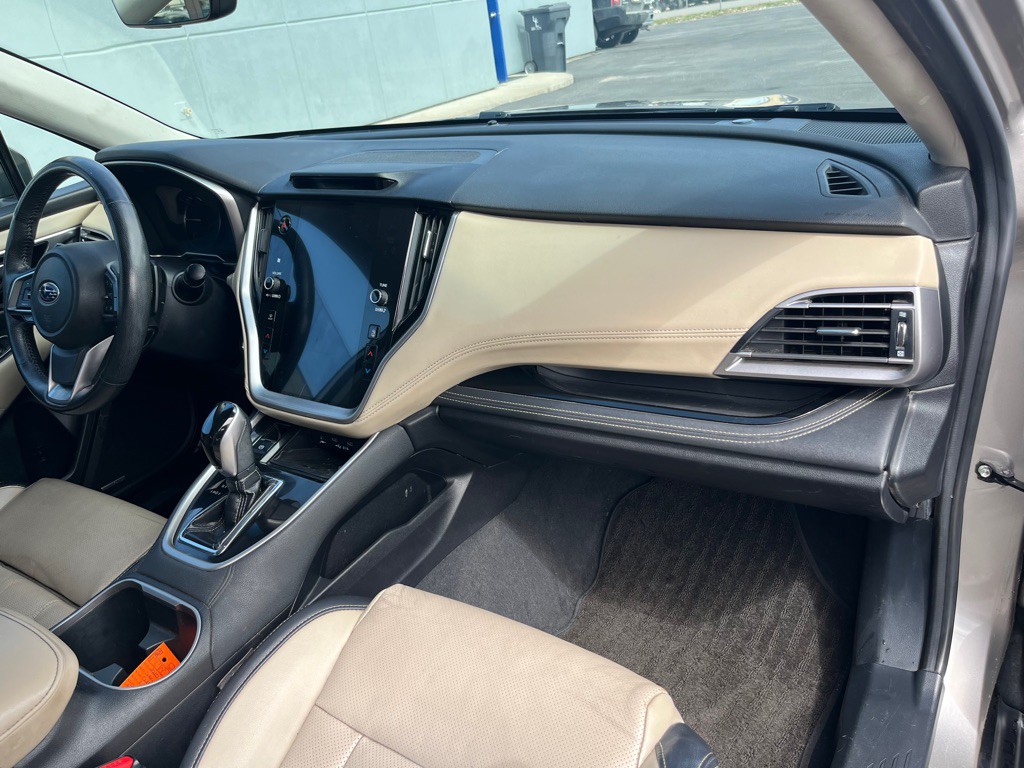 2020 Subaru Outback Image 17