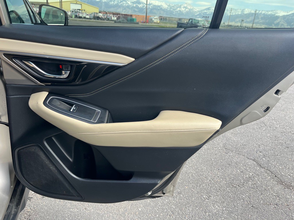 2020 Subaru Outback Image 19
