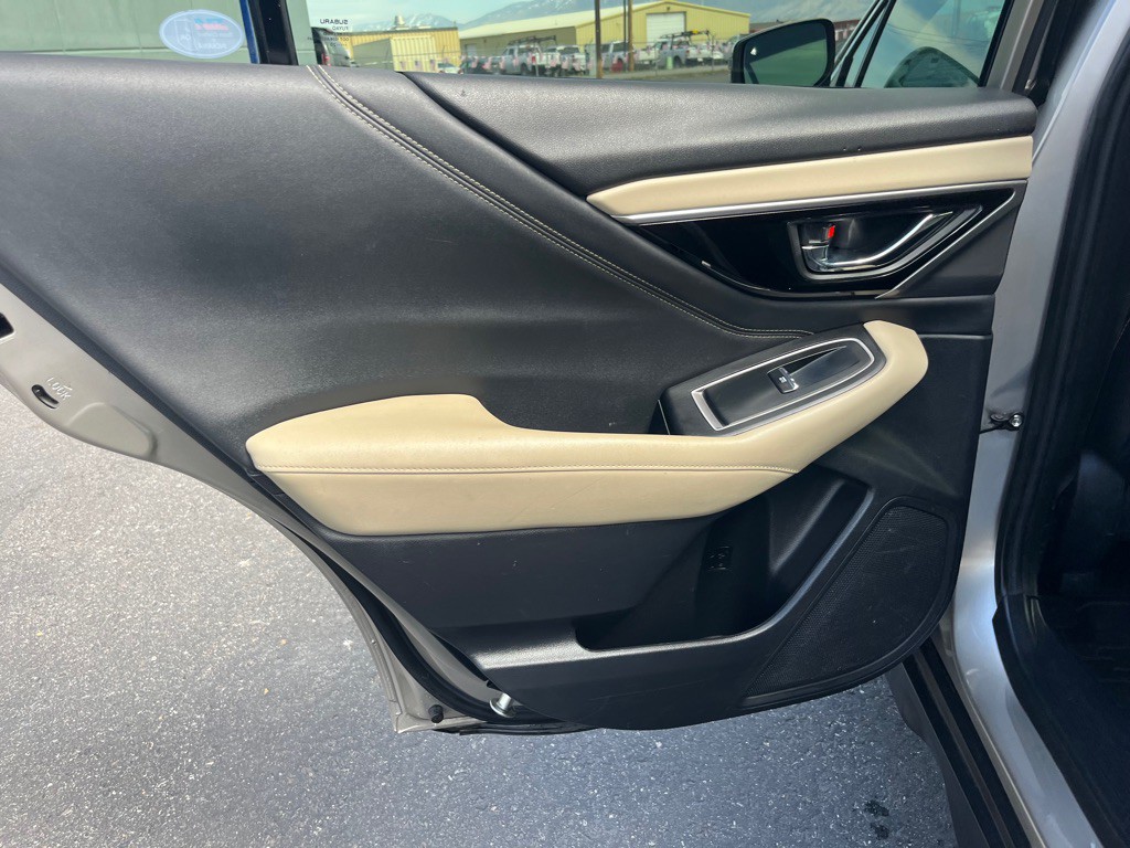 2020 Subaru Outback Image 21