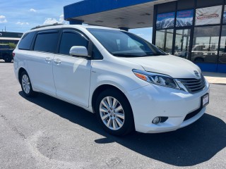 Image for 2017 Toyota Sienna XLE ID: 6681977