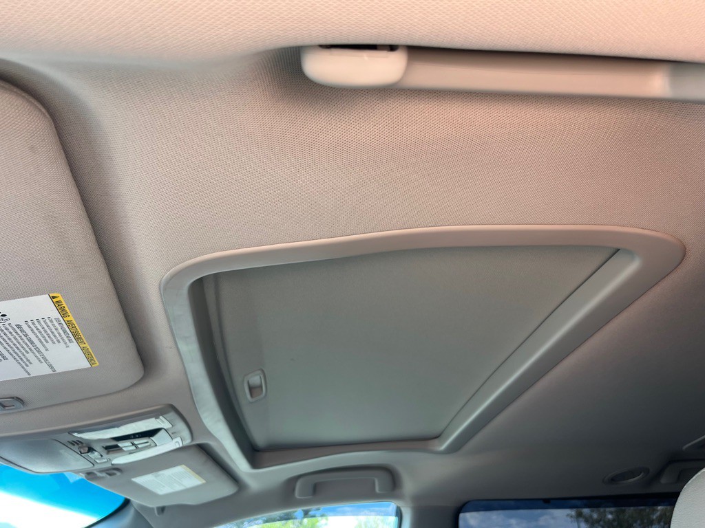 2017 Toyota Sienna Image 15