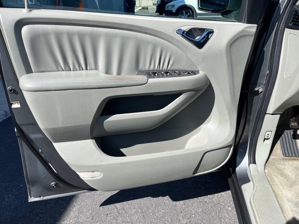 2008 Honda Odyssey Image 12