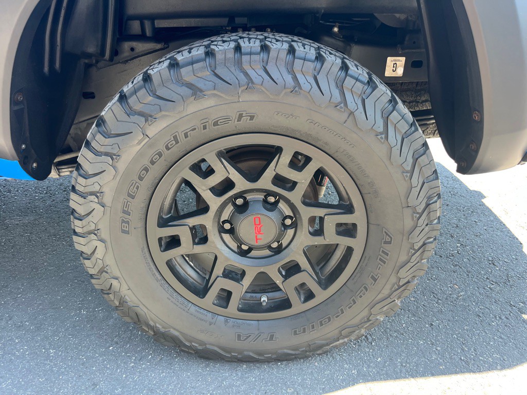 2019 Toyota Tacoma Image 9