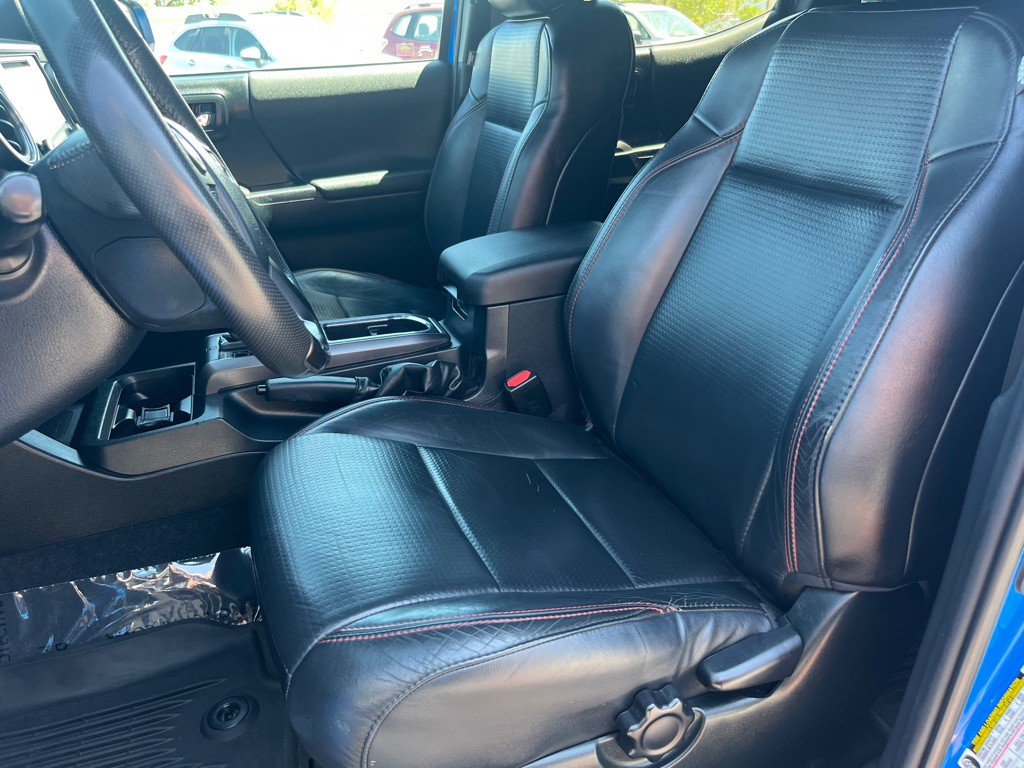2019 Toyota Tacoma Image 24