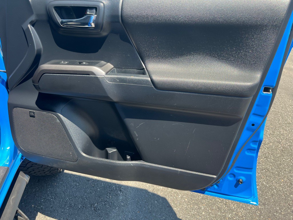2019 Toyota Tacoma Image 25