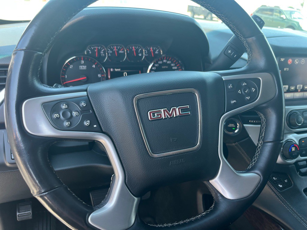 2016 GMC Yukon Image 16