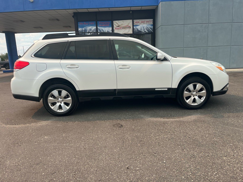 2011 Subaru Outback Image 5
