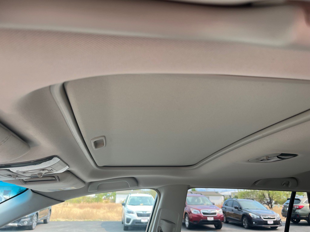 2011 Subaru Outback Image 15