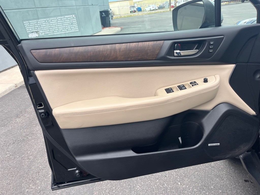2016 Subaru Outback Image 11