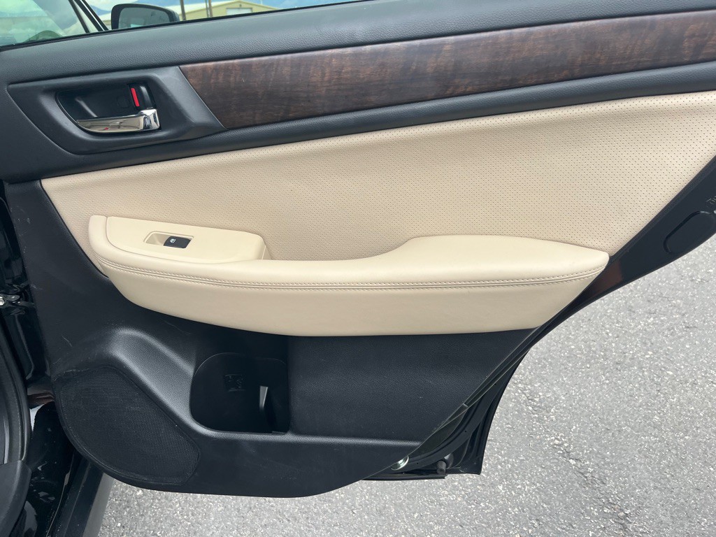 2016 Subaru Outback Image 21