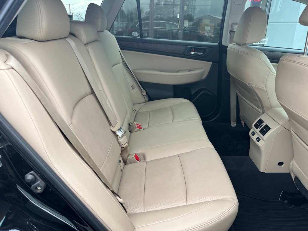 2016 Subaru Outback Image 22