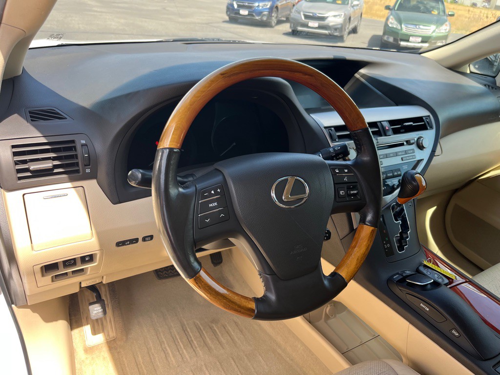 2011 Lexus RX Image 13