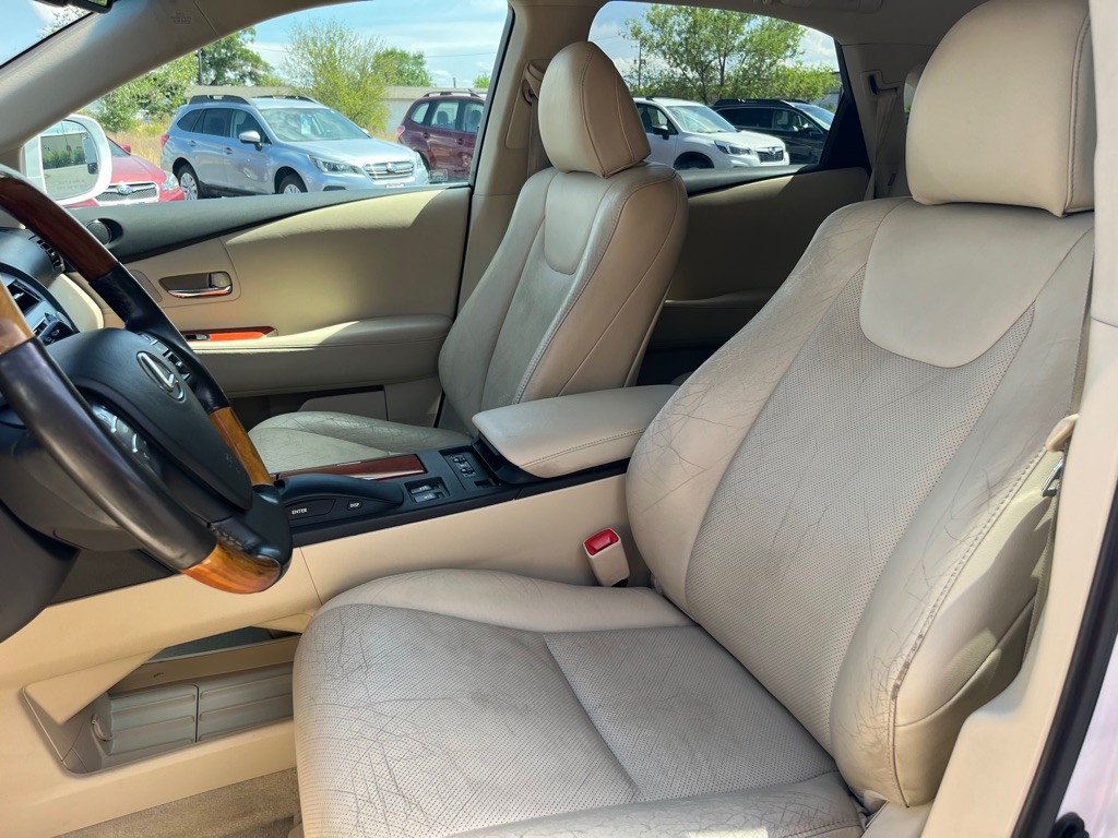 2011 Lexus RX Image 14