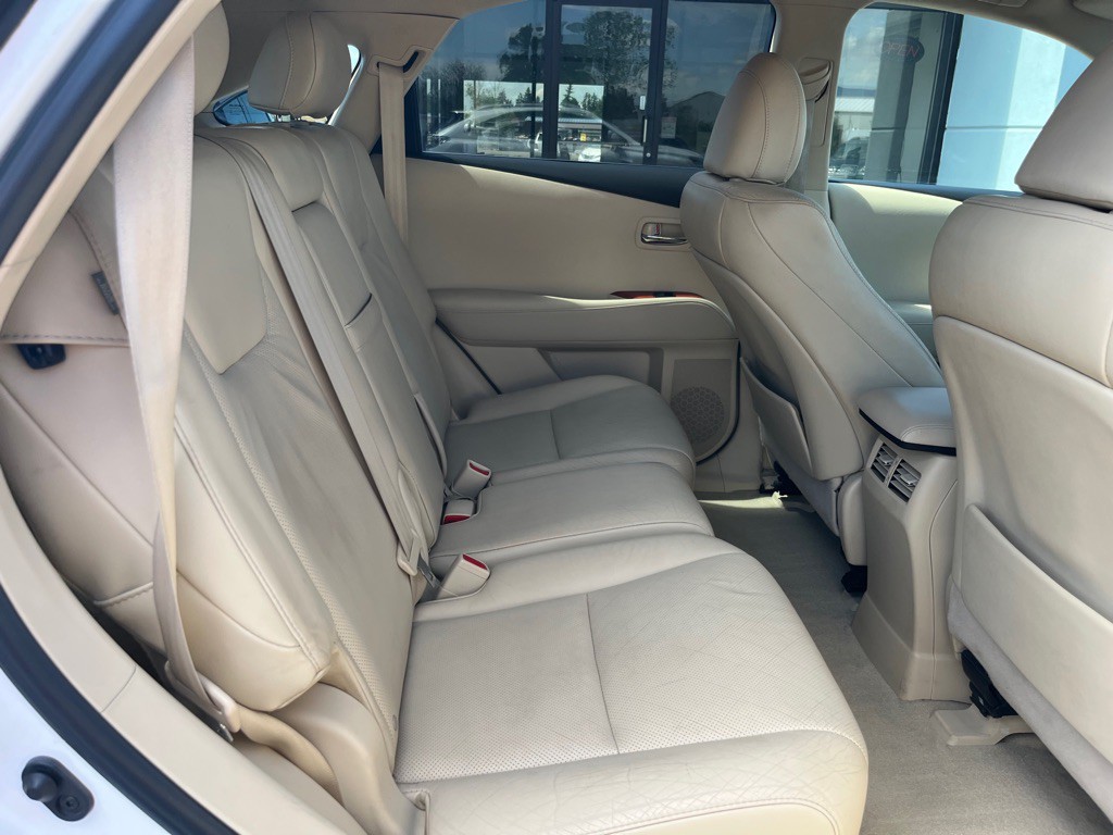2011 Lexus RX Image 21