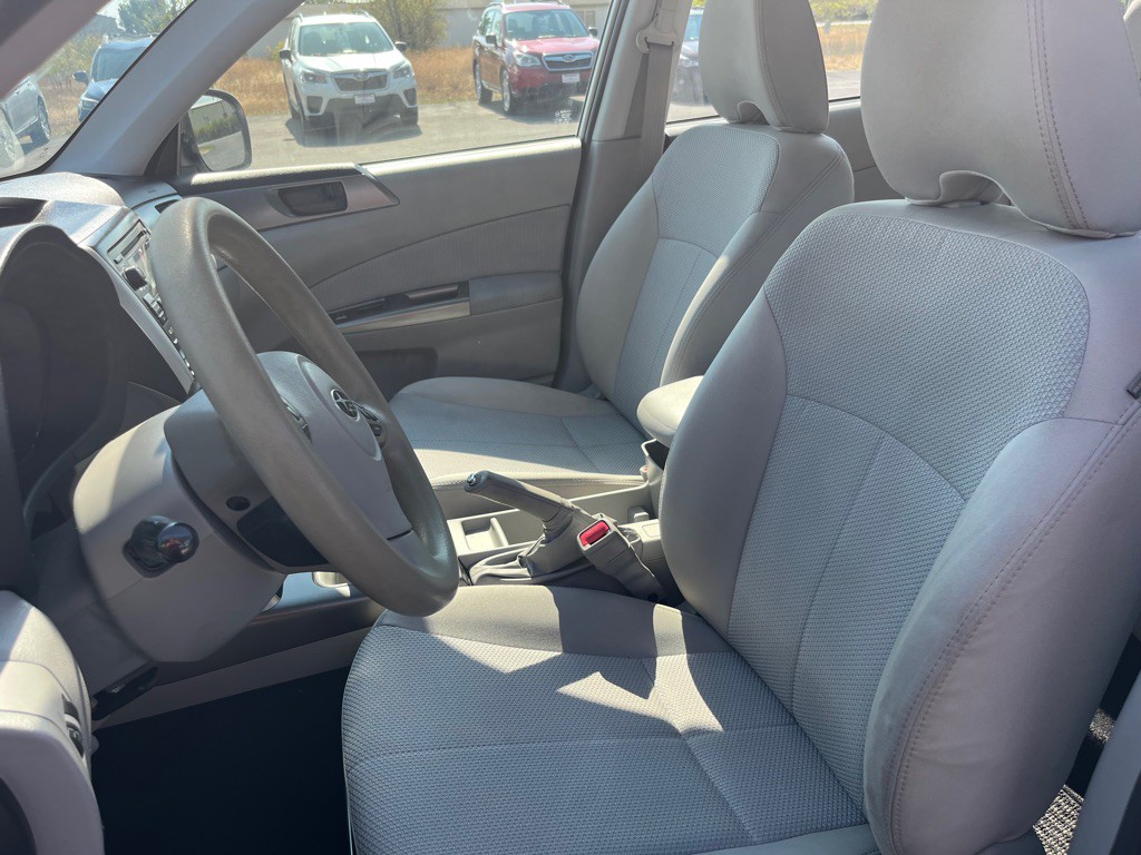 2013 Subaru Forester Image 14