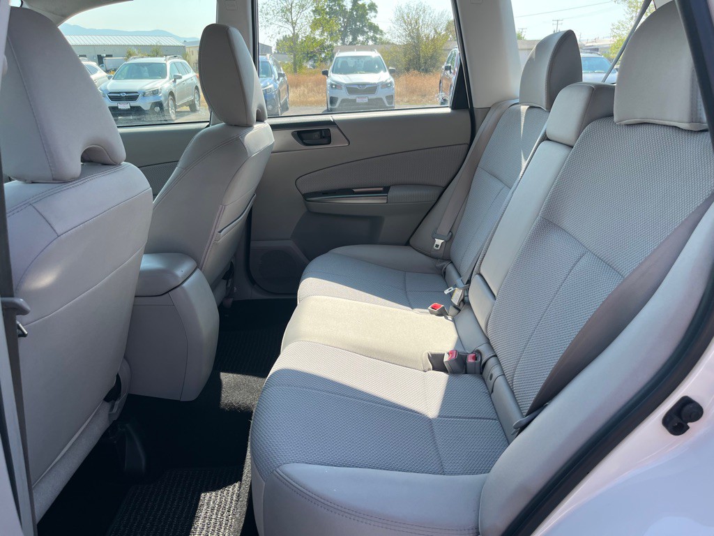 2013 Subaru Forester Image 22