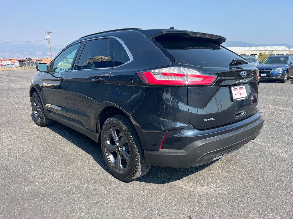 2022 Ford Edge Image 3