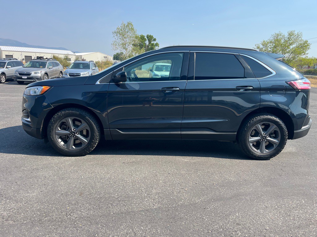 2022 Ford Edge Image 7