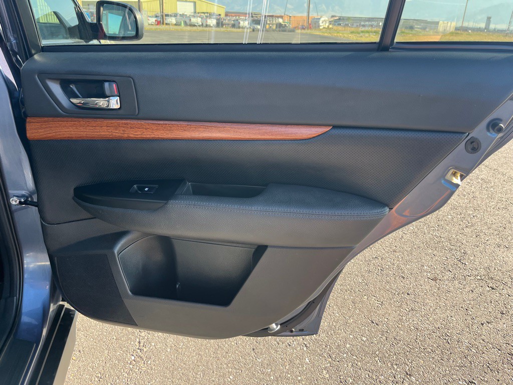 2014 Subaru Outback Image 20