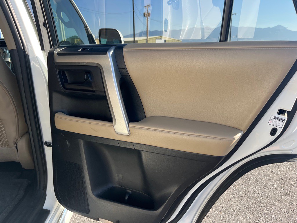 2012 Toyota 4Runner Image 19