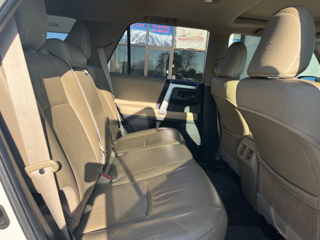2012 Toyota 4Runner Image 20