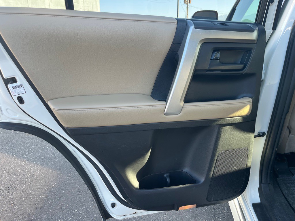 2012 Toyota 4Runner Image 21