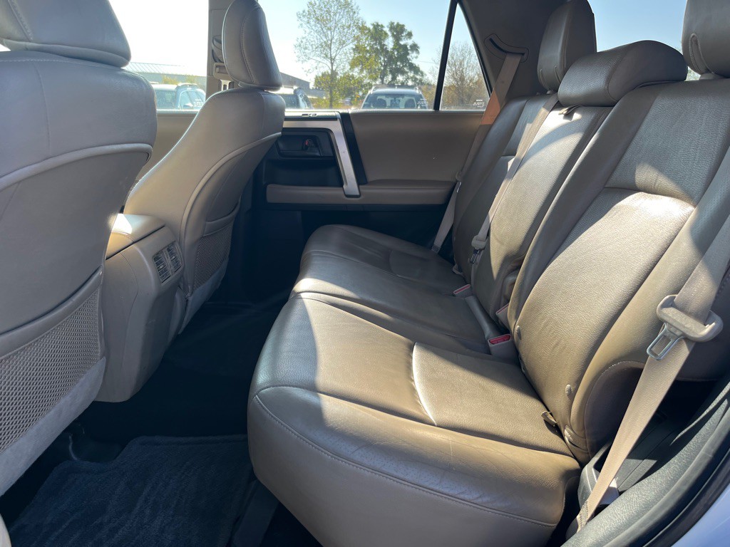 2012 Toyota 4Runner Image 22