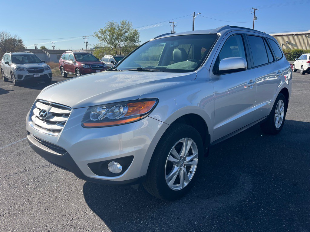 2011 Hyundai Santa Fe Image 2