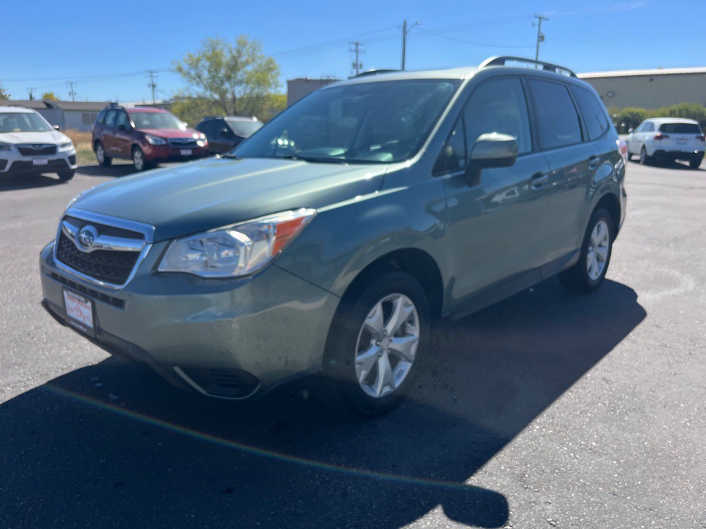 2016 Subaru Forester Image 2