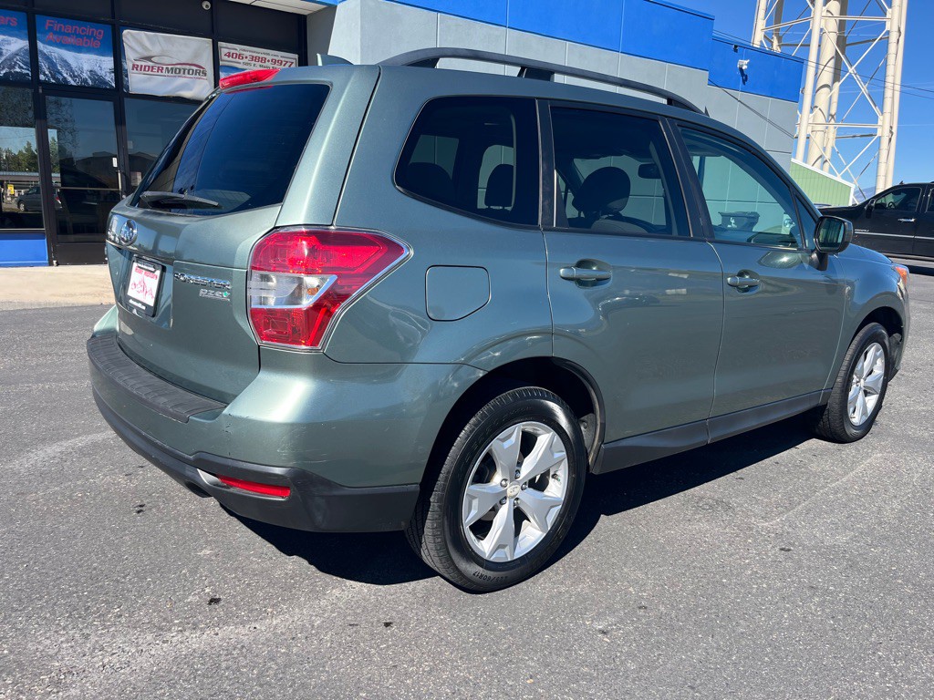 2016 Subaru Forester Image 4