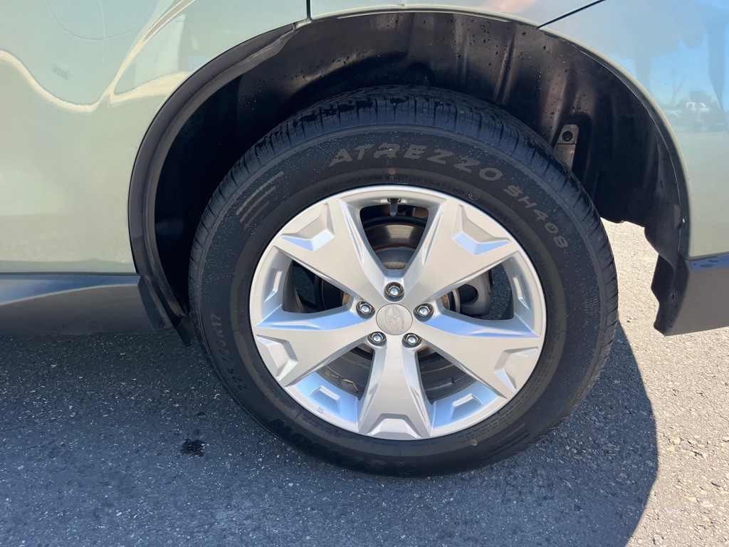 2016 Subaru Forester Image 9