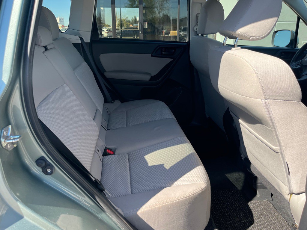2016 Subaru Forester Image 20