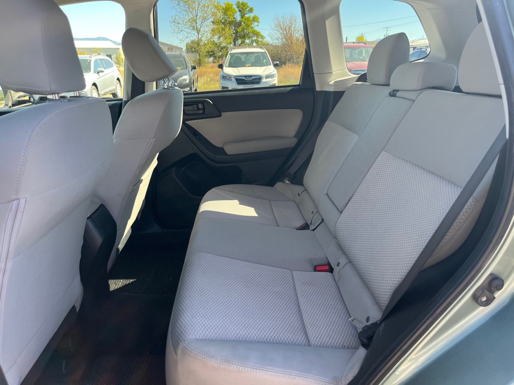 2016 Subaru Forester Image 23