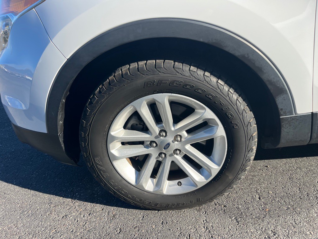 2014 Ford Explorer Image 10
