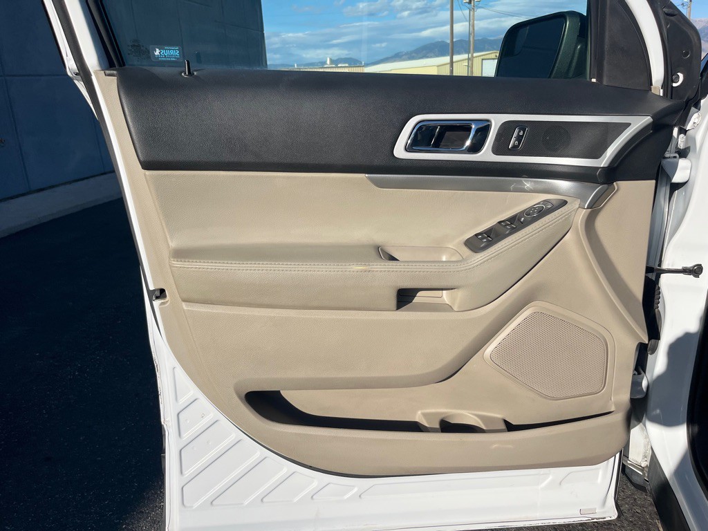 2014 Ford Explorer Image 11