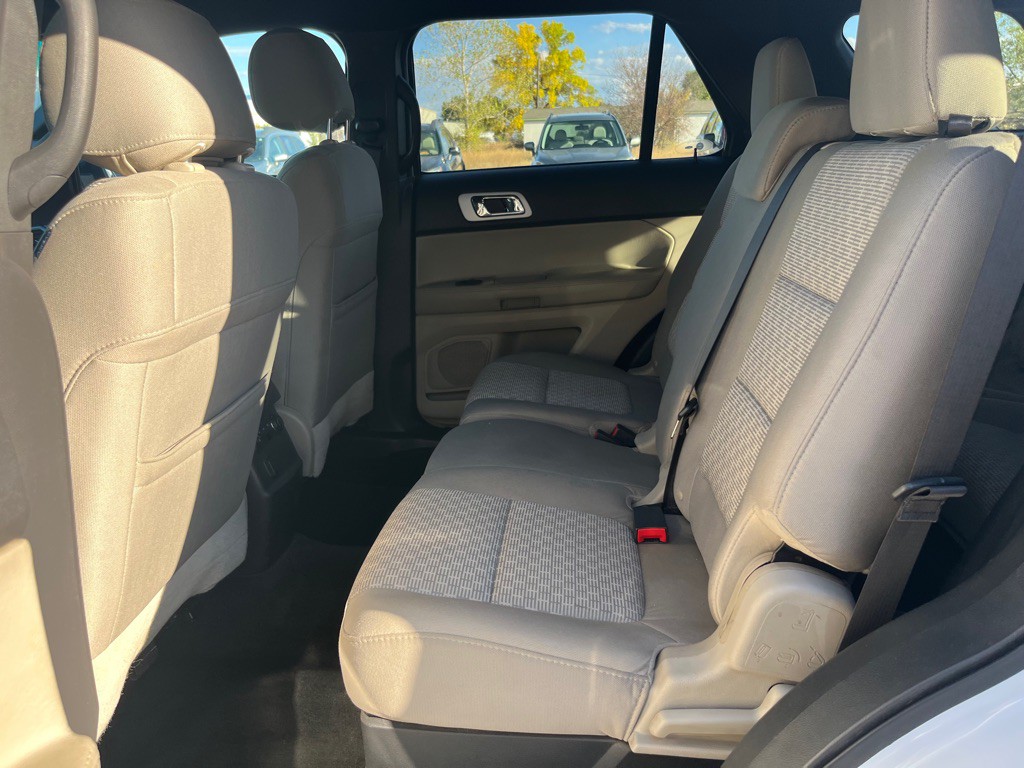 2014 Ford Explorer Image 22